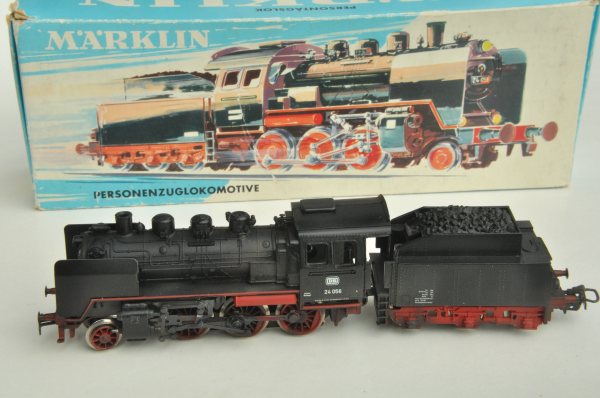 Bohrlöcher mit dem Stichel anzeichnen