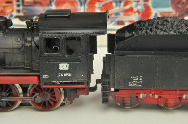 bestückte Pufferbohle der Märklin 141