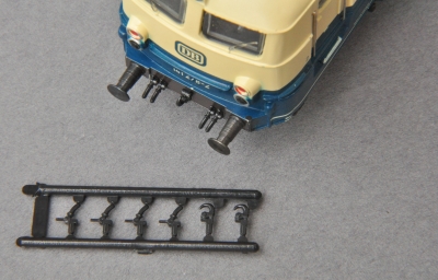 bestückte Pufferbohle der Märklin 141
